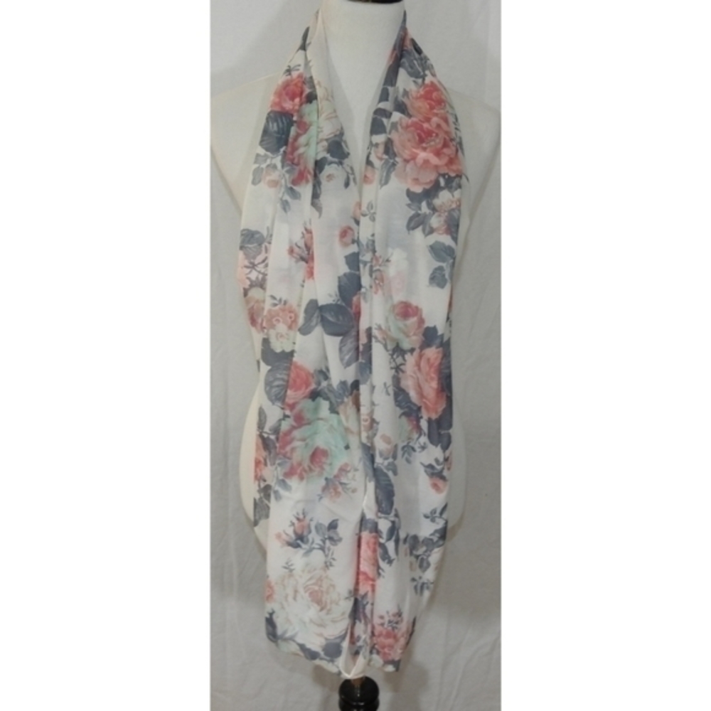 ✨️ Lightweight Floral Infinity Scarf - Picture 2 of 7
